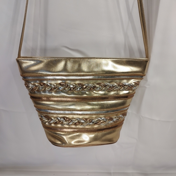 Linea & Milano Gold Faux Leather Crossbody Bag Braided Accents Zip Close - Picture 2 of 6